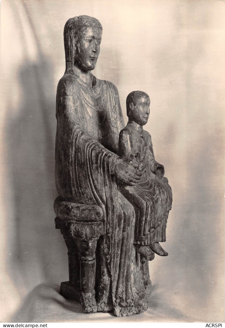 02 SOISSONS La Cathédrale Vierge à L'enfant Statue En Bois  N°80 \MK3014 - Soissons