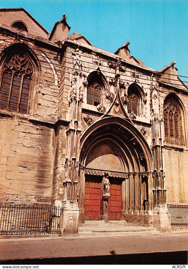 84 CARPENTRAS La Cathédrale Saint Siffrein Place Du Palais La Porte JUIVE  N° 12 \MK3016 - Carpentras