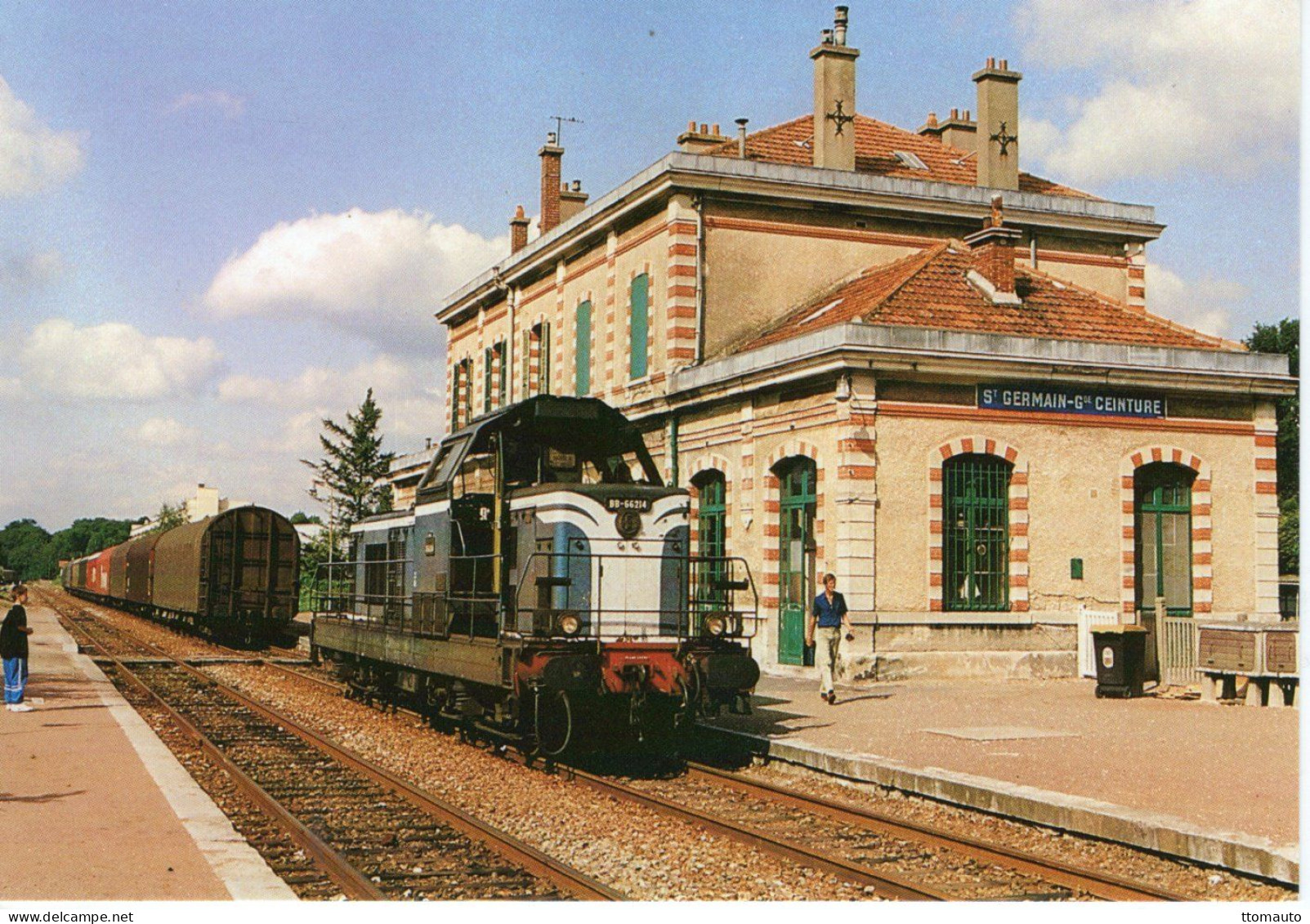 Manoeuvre D'un Train BB 66214 En Gare De Saint Germain En Laye (Yvelines) En 1992 _ CPM - Bahnhöfe Mit Zügen
