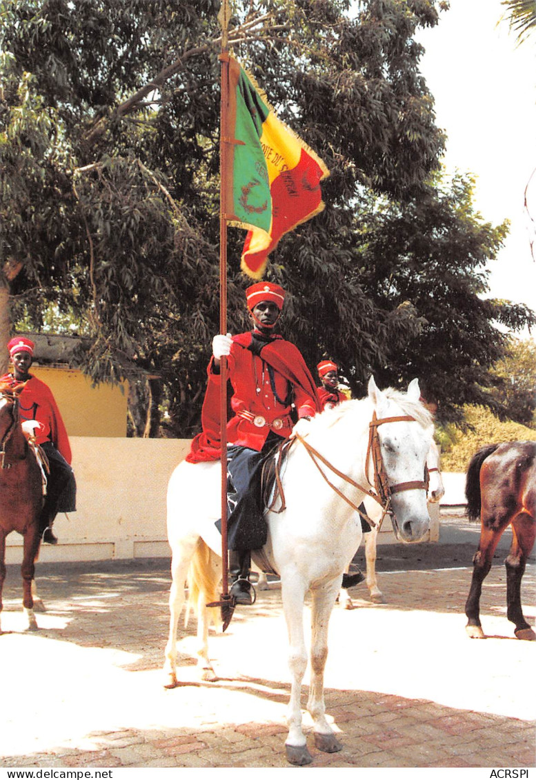SENEGAL  Garde Rouge Etendart De La Gendarmerie Nationale   N° 54 \MK3019 - Senegal