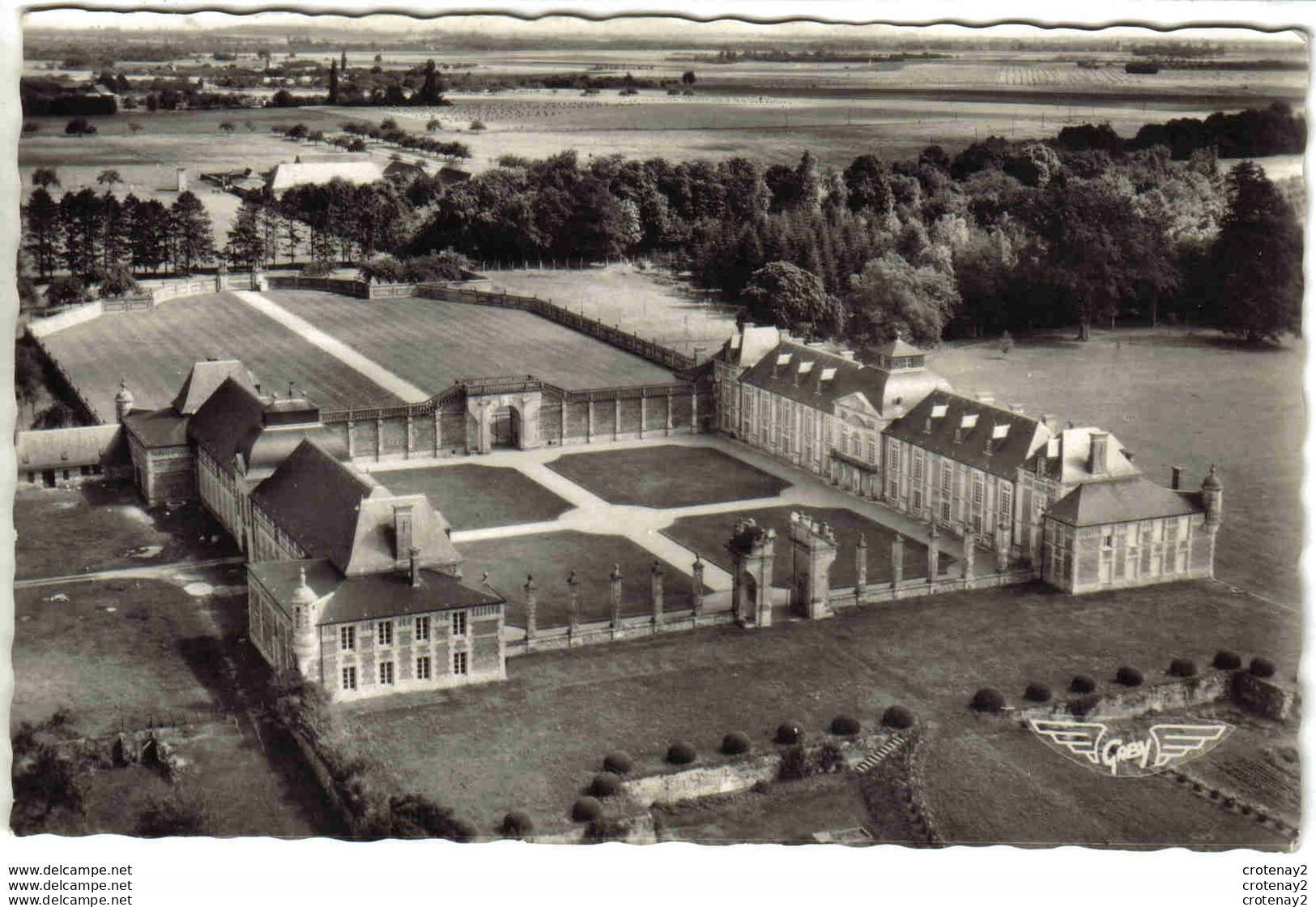 27 La France Vue Du Ciel LE NEUBOURG N°6 Château Du Champ De Bataille VOIR DOS - Le Neubourg