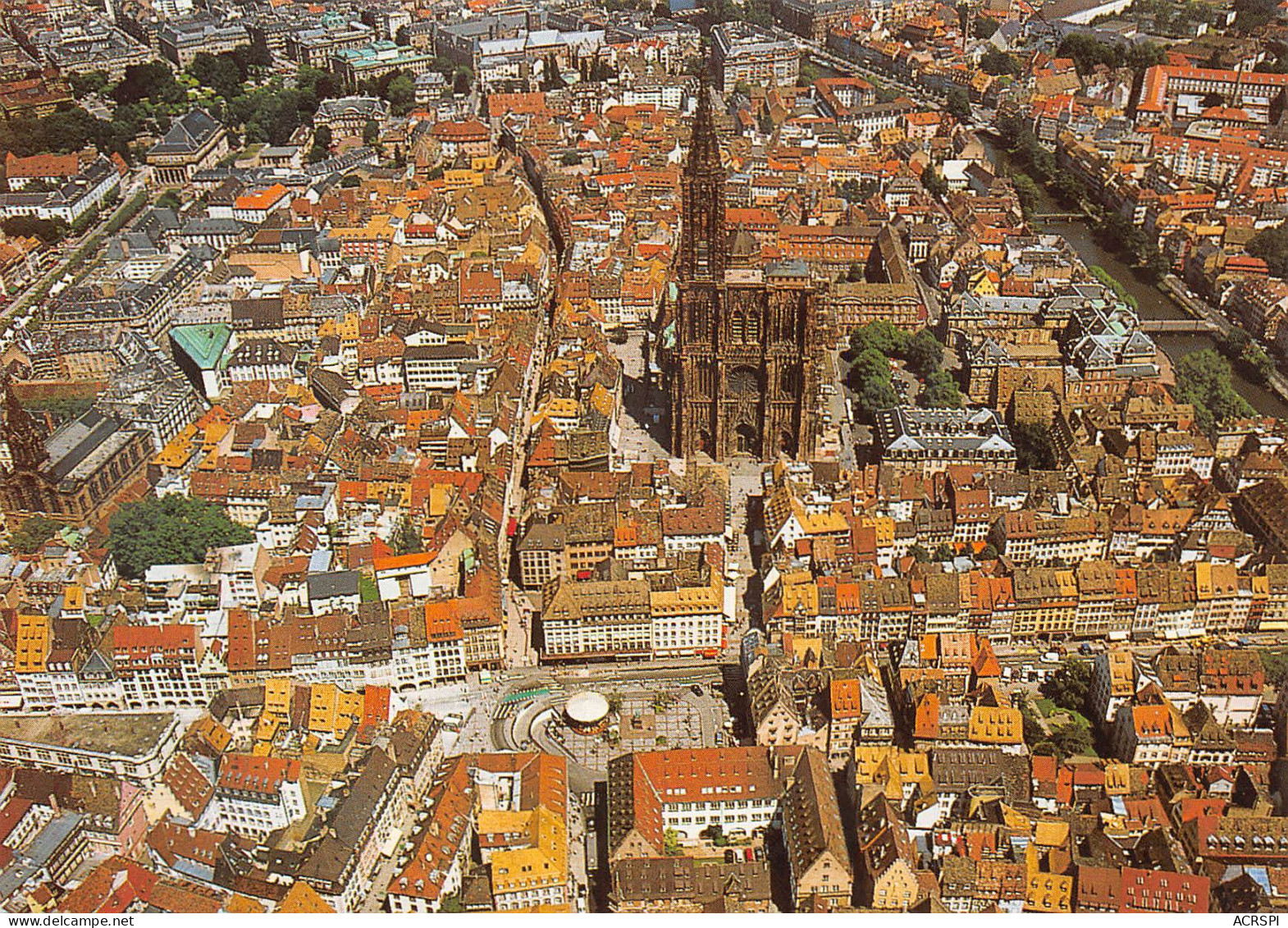 STRASBOURG  Vue Aérienne Panoramique Générale    N°122 \MK3021 - Strasbourg