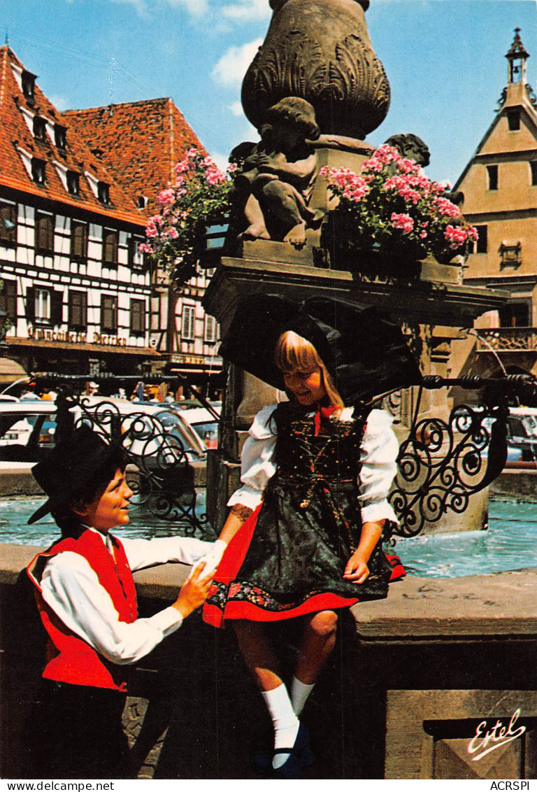 67  OBERNAI  Enfants Devant La Fontaine Sainte Odile Place Du Marché édition Estel  N° 98 \MK3022 - Obernai