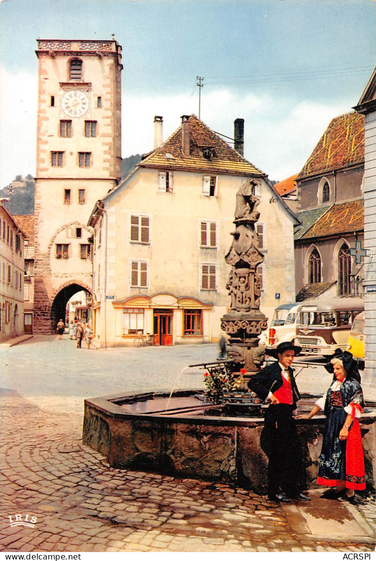 68 RIBEAUVILLE Tour Des Bouchers Et La Fontaine De Grés Rouge   N° 97 \MK3023 - Ribeauvillé