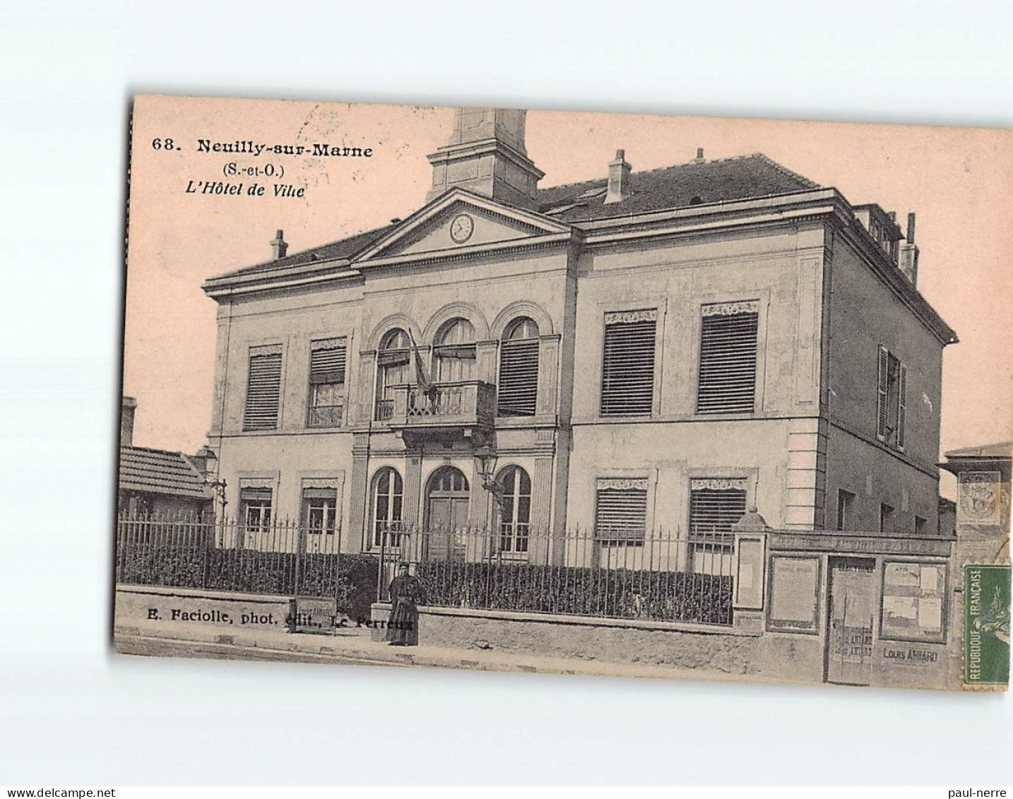 NEUILLY SUR MARNE : L'Hôtel De Ville - Très Bon état - Neuilly Sur Marne