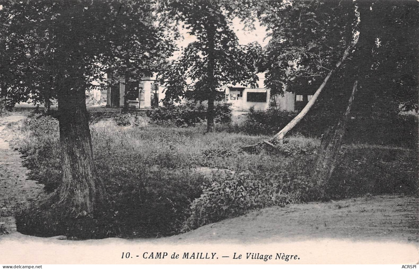 10  LE CAMP DE MAILLY Le Village Nègre  N° 124 \MK3023 - Mailly-le-Camp