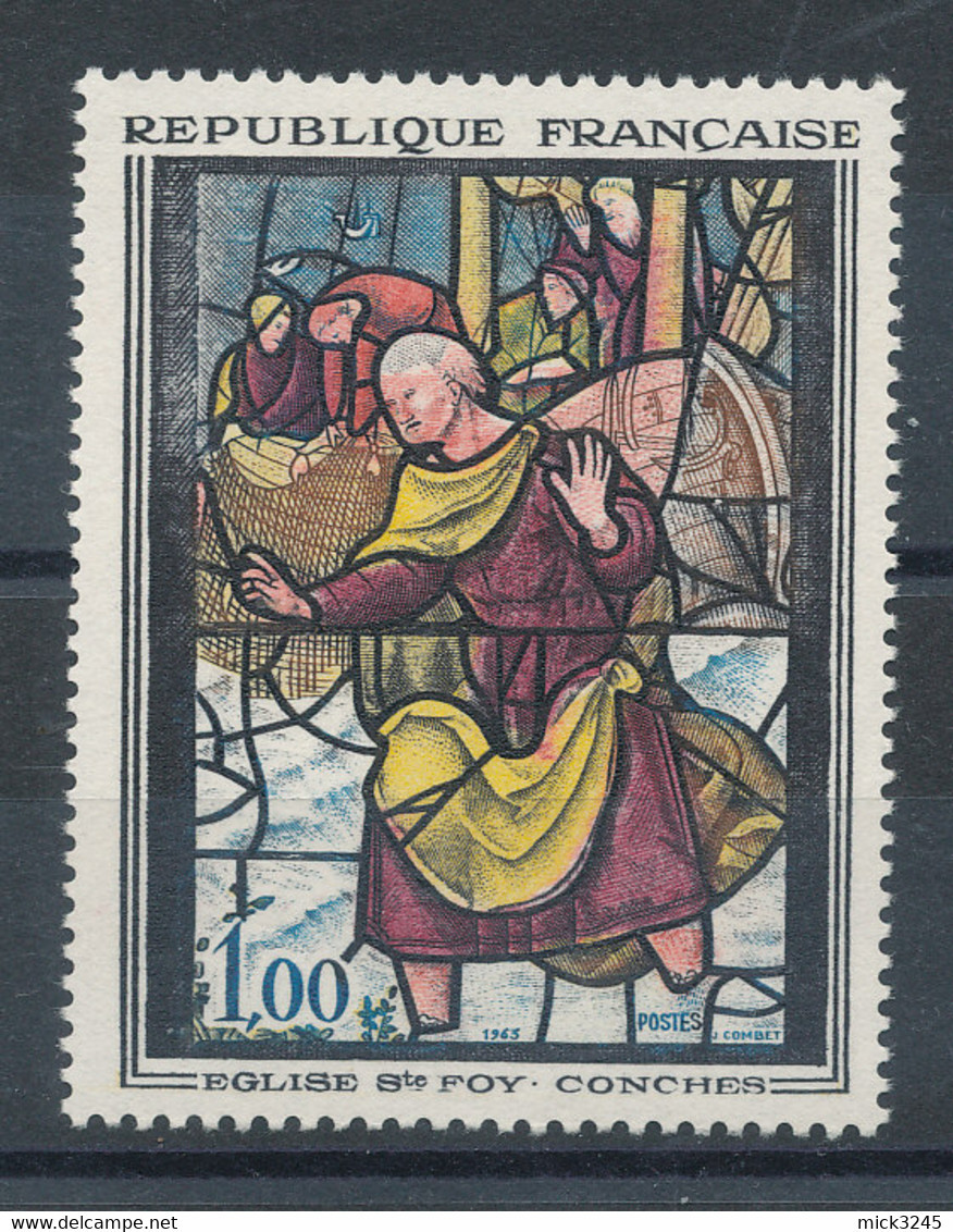1377** Vitrail De L'Eglise Sainte-Foy à Conches - Unused Stamps
