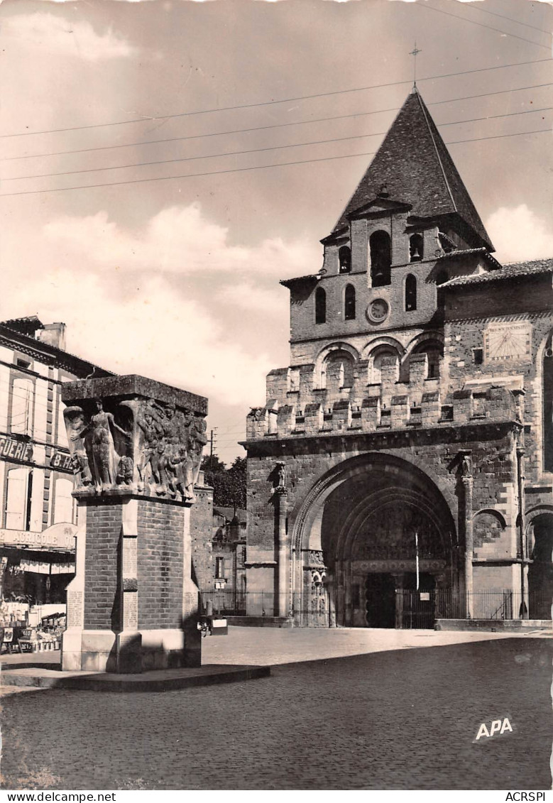 82 MOISSAC église St Pierre   N° 131 \MK3024 - Moissac