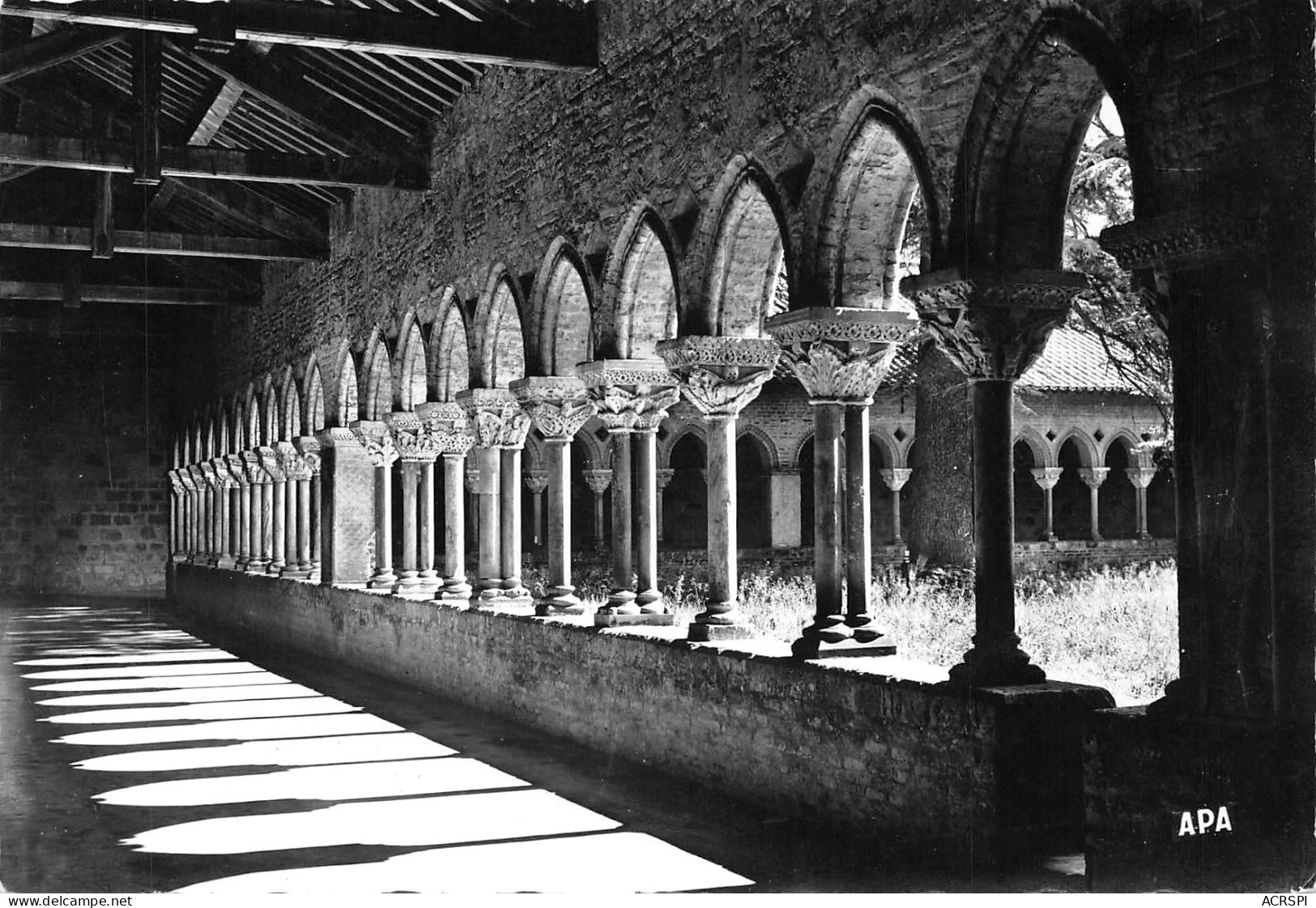 82 MOISSAC Cathédrale  Saint Pierre  Le Cloitre   N° 139 \MK3024 - Moissac