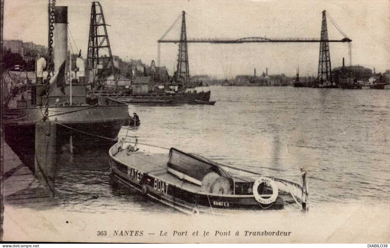 NANTES    ( LOIRE ATLANTIQUE )  LE PORT ET LE PONT A TRANSBORDEUR - Nantes