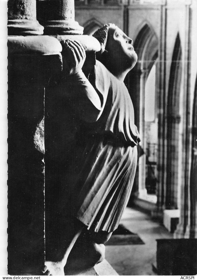 58 NEVERS  Cathédrale  Statuette Du Triforium  N° 29 \MK3028 - Nevers