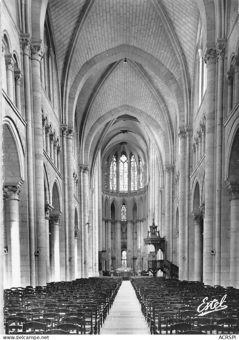 72 LE MANS  Intérieur De La Cathédrale La Nef   N° 72 \MK3028 - Le Mans