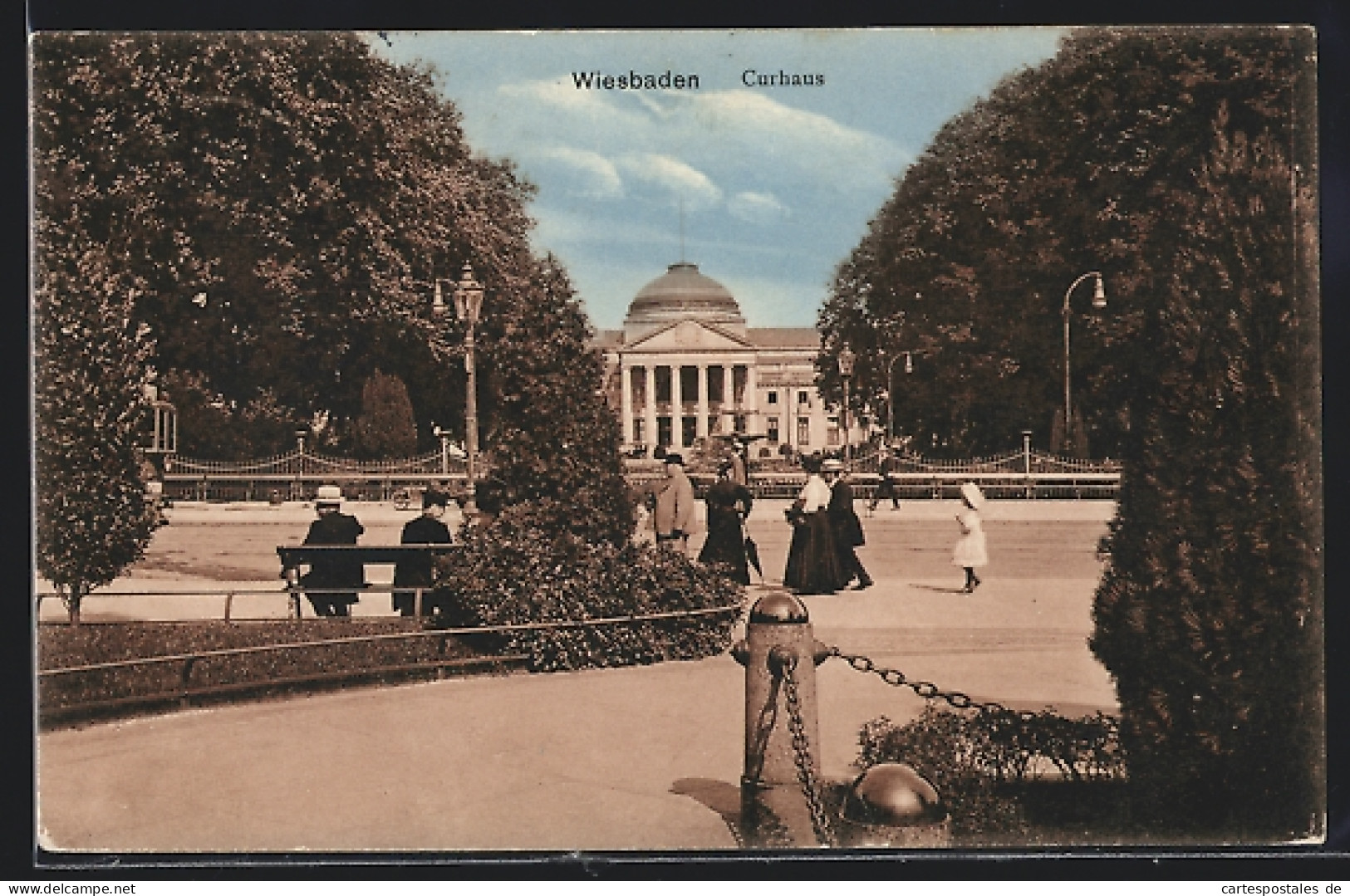 AK Wiesbaden, Curhaus Mit Spaziergängern  - Wiesbaden