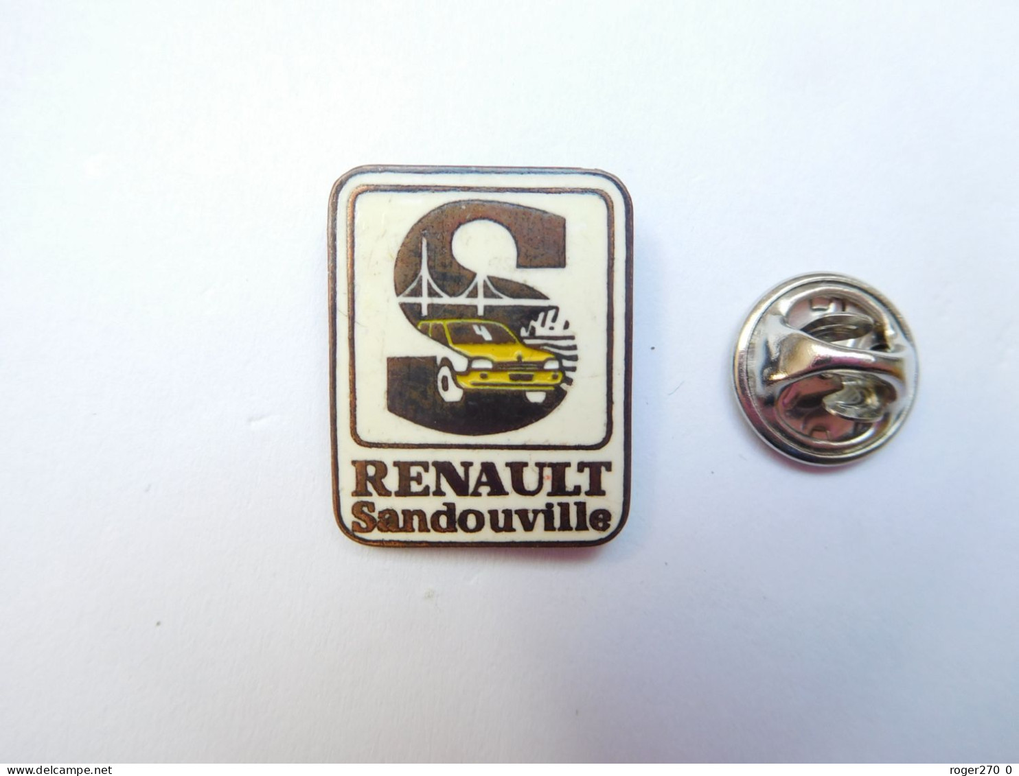 Beau Pin's , Auto Renault , Usine De Sandouville , Verso Granité - Renault