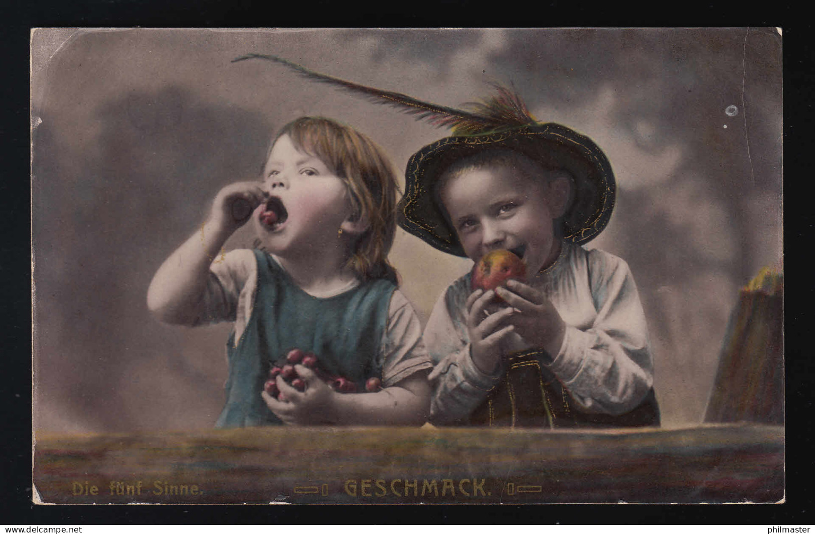 Foto AK Die Fünf Sinne - GESCHMACK- Junge + Mädchen Tracht Obst, Wolfach 9.1.09 - Autres & Non Classés