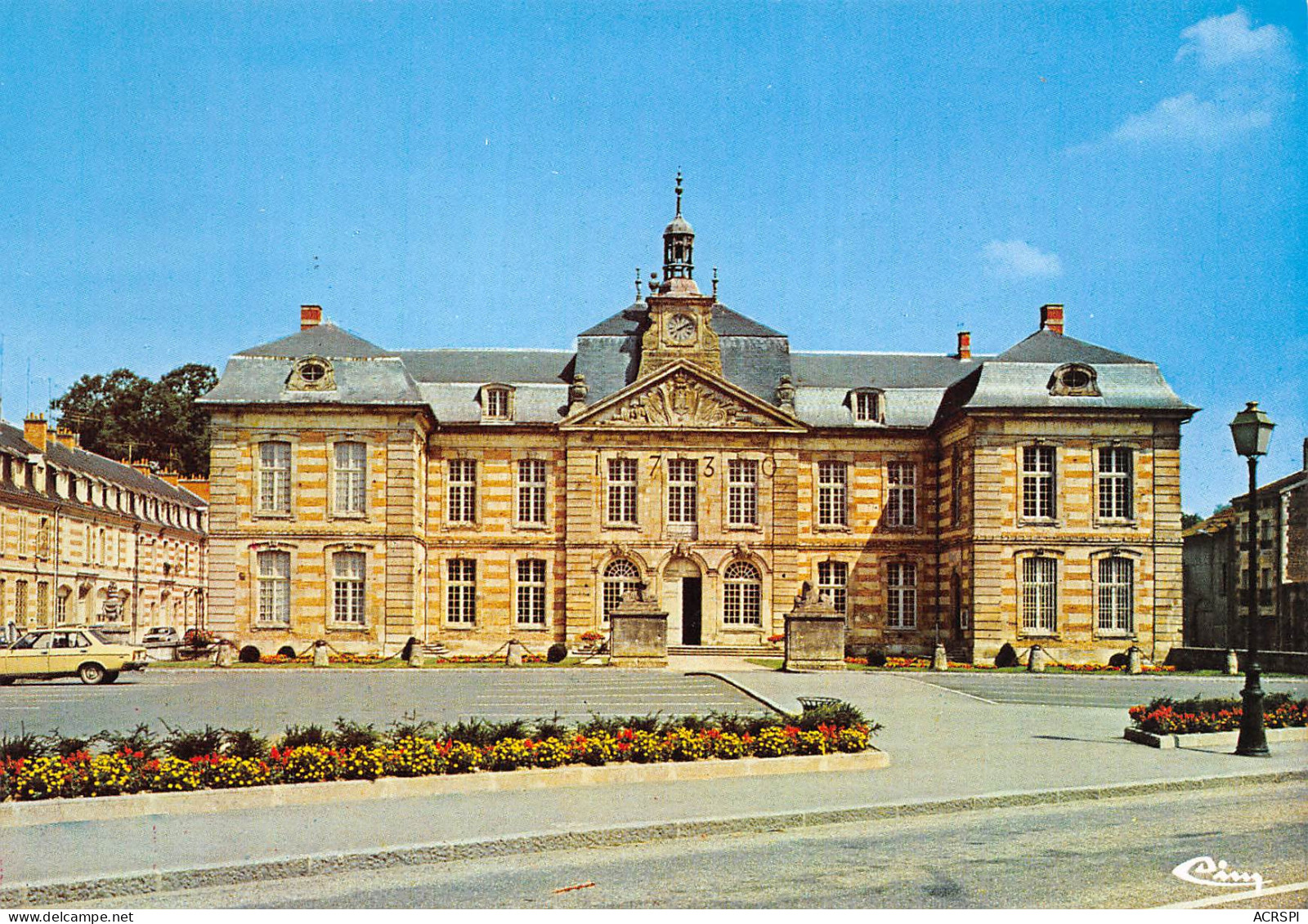 51  SAINTE MENEHOULD L'hotel De Ville  N° 82 \MK3031 - Sainte-Menehould