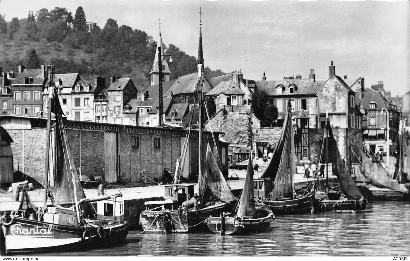 14 HONFLEUR Le Quai Des Pêcheurs   N° 66 \MK3035 - Honfleur