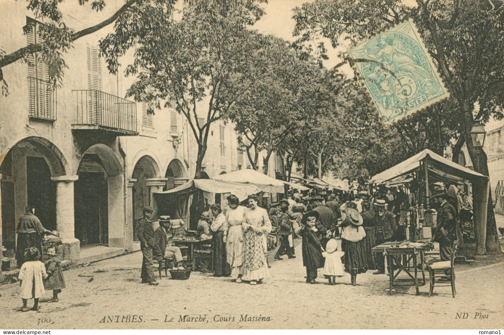 06)   ANTIBES  -  Le Marché Cours Masséna - Antibes - Altstadt