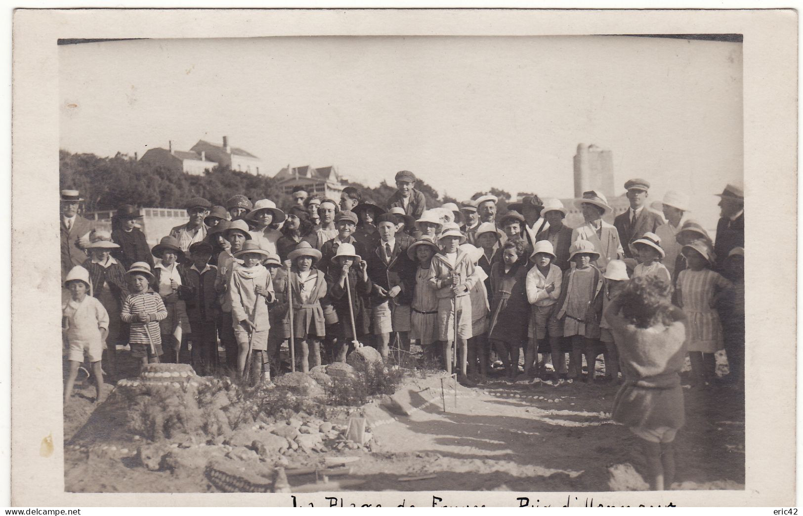 17 FOURAS CARTE PHOTO **La Plage De Fouras, Prix D'Honneur** Château De Sable, Enfants Editeur RAPID'PHOTO (2 Scans) - Fouras-les-Bains