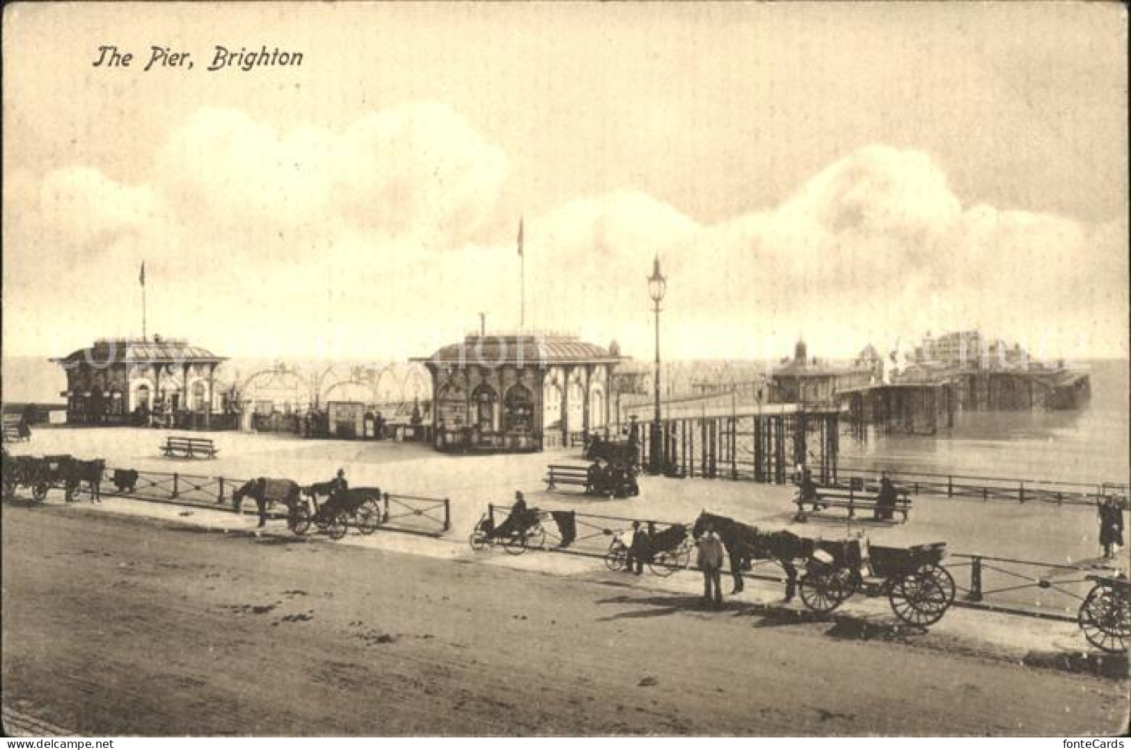 11913783 Brighton East Sussex Pier Pferdekutschen Brighton - Sonstige & Ohne Zuordnung