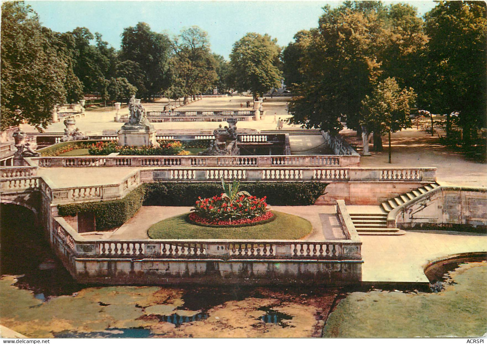 NIMES Vue D Ensemble Sur Les Jardins De La Fontaine 10(scan Recto-verso) MD2521 - Nîmes