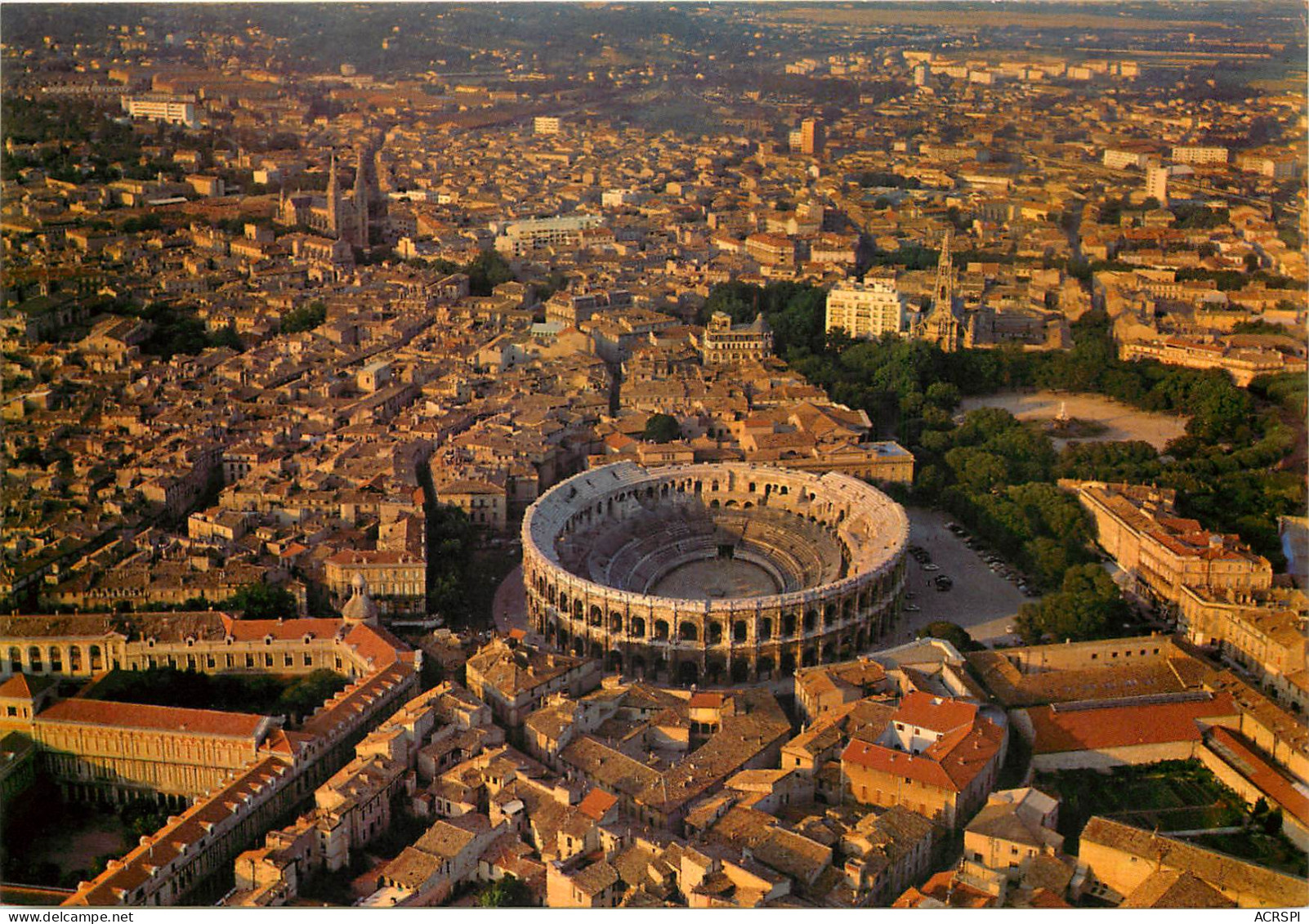 NIMES Les Arenes Cet Amphitheatre 28(scan Recto-verso) MD2530 - Nîmes