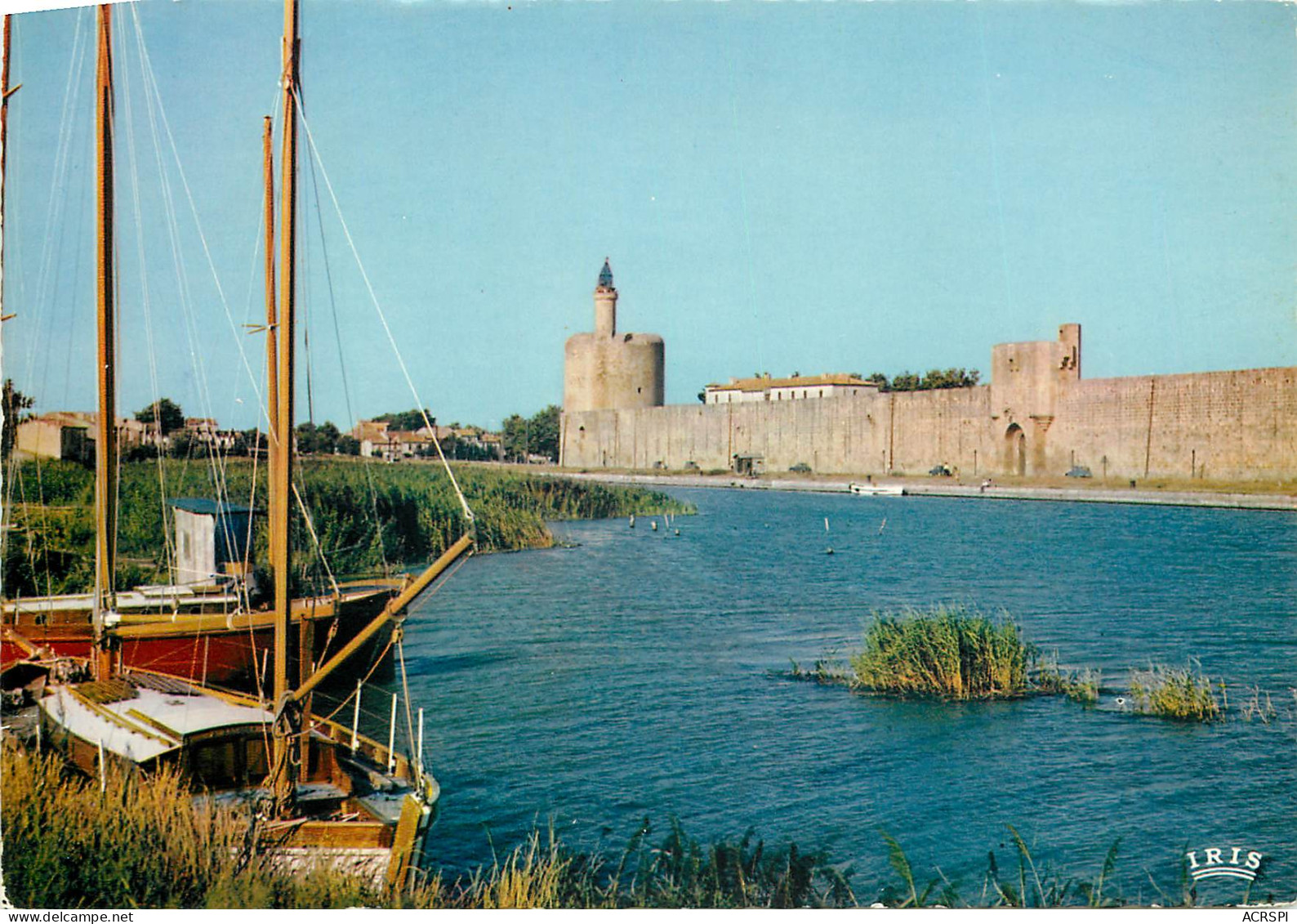 AIGUES MORTES La Ville De St Louis Les Remparts 17(scan Recto-verso) MD2540 - Aigues-Mortes