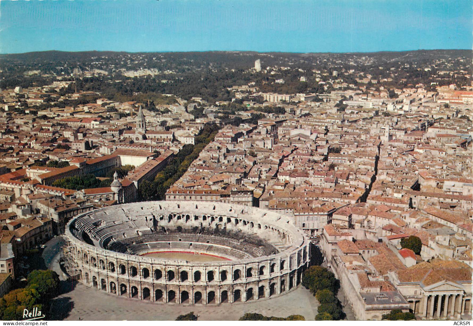 NIMES Les Arenes Romaines Le Lycee Le Boulevard Victor Hugo 26(scan Recto-verso) MD2543 - Nîmes