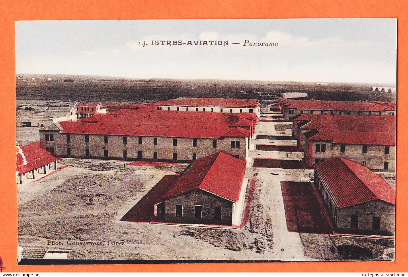 10779 ● ISTRES (13) PANORAMA Baraquements Bâtiments Camp Militaire Cpavion 1930s Edition Photo GOUVERNEUR - Istres