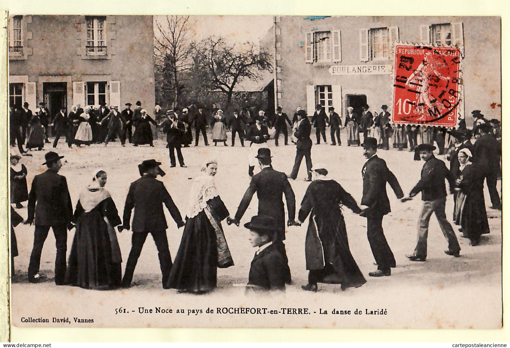 10635 ● ROCHEFORT En TERRE Morbihan Place Boulangerie Une Noce Au Pays Danse De LARIDE 1910-Collection DAVID Vannes 561 - Rochefort En Terre