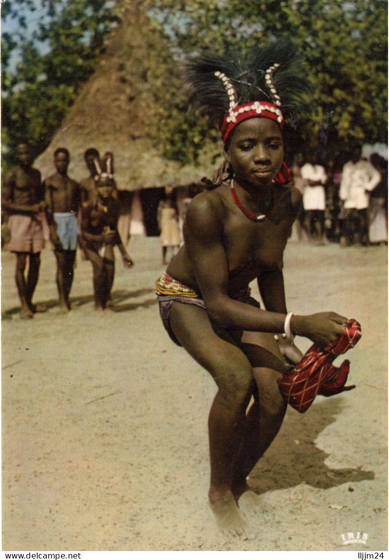 - La Danseuse Au Mouchoir - ( 1566 ) - Tchad