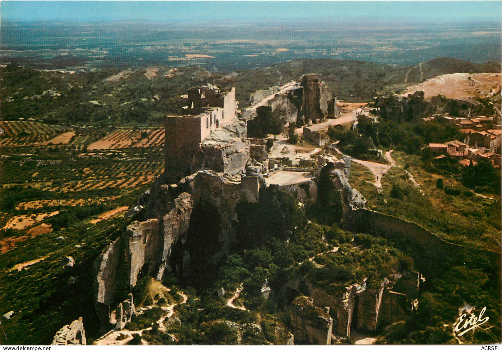 LES BAUX Vue Aerrienne Ces Ruines Rappellent Le Souvenir D Une Ville Puissante 25(scan Recto-verso) MD2597 - Les-Baux-de-Provence