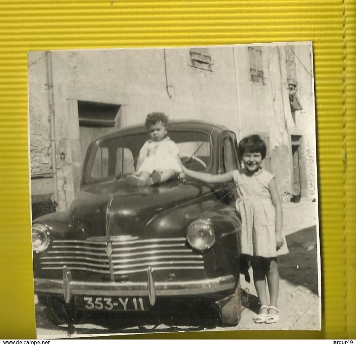 Photo   Voiture  4 Cv Renault    8  X 8 Cm - Automobile