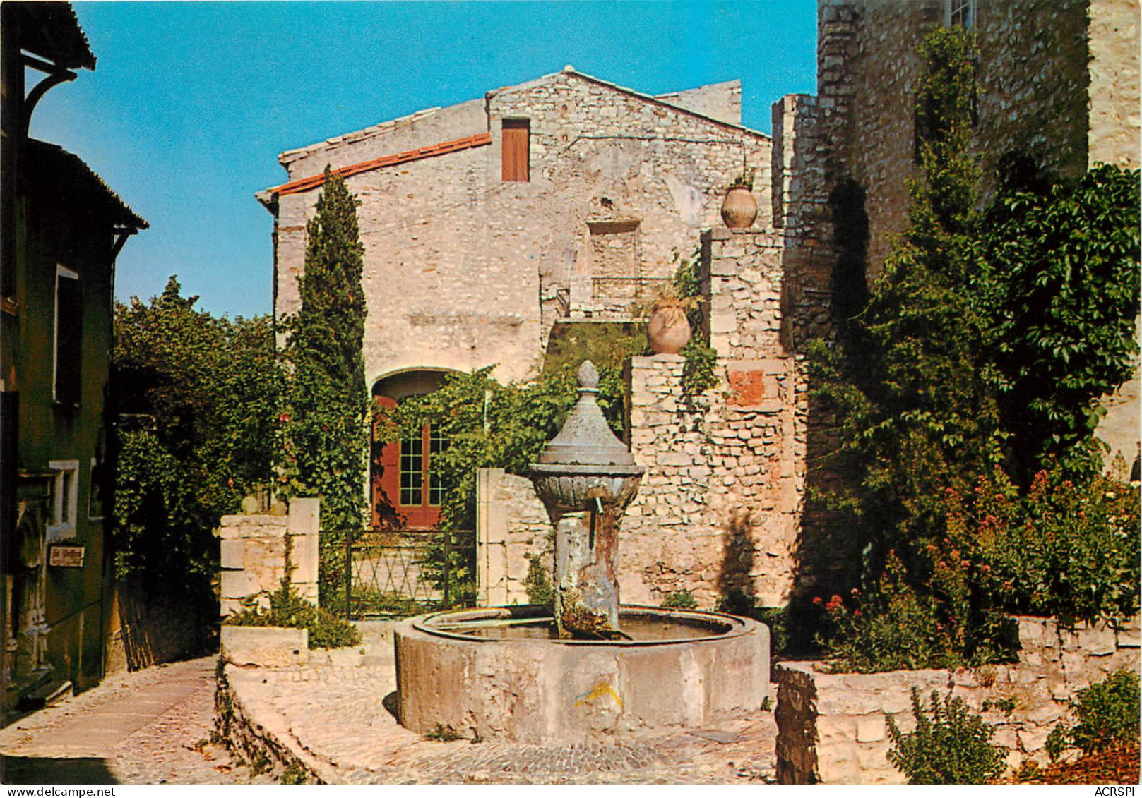 VAISON LA ROMAINE La Vieille Fontaine Devant L Hotel Du Beffroi 19(scan Recto-verso) ME2632 - Vaison La Romaine