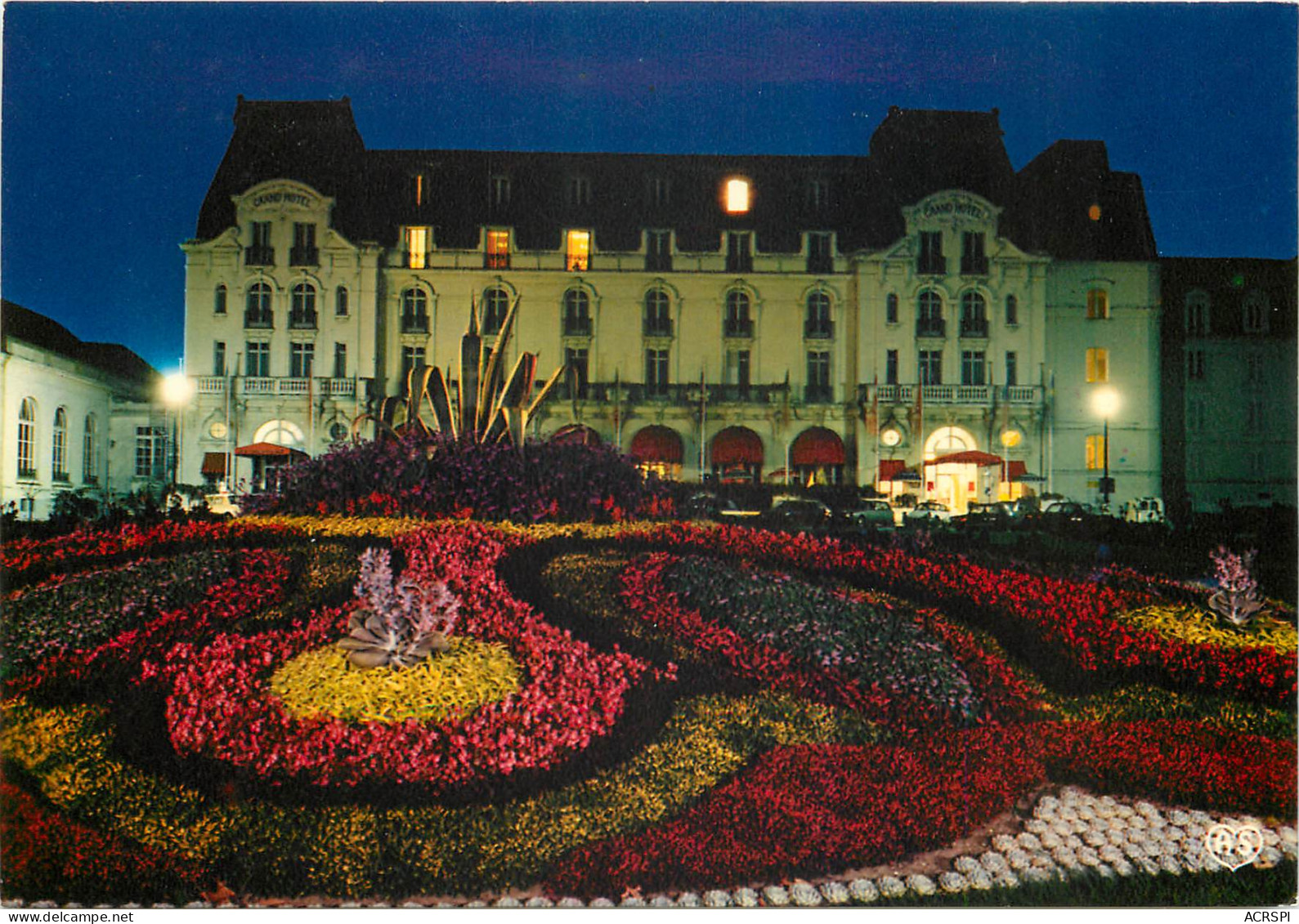 CABOURG La Plage Des Fleur Le Grand Hotel Et Les Jardins Illumines 2(scan Recto Verso)ME2668 - Cabourg