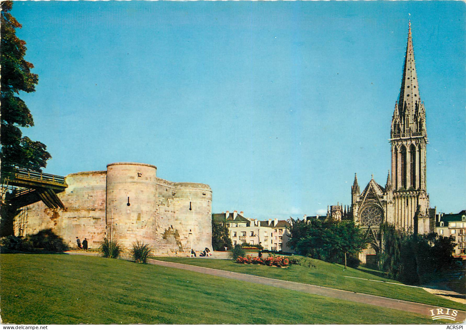 CAEN Les Remparts Du Chateau Le Jardin Et L Eglise Saint Pierre 23(scan Recto Verso)ME2671 - Caen