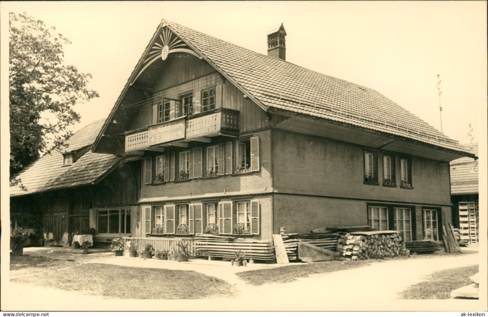 Foto  Großes Verziertes Bauernhaus 1927 Privatfoto - Ohne Zuordnung