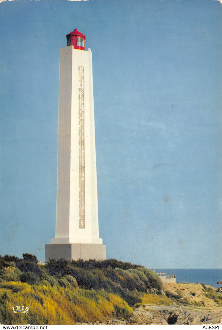 LES SABLES D' OLONNE  Le Phare De L'Armandèche  21  (scan Recto Verso)ME2674VIC - Sables D'Olonne