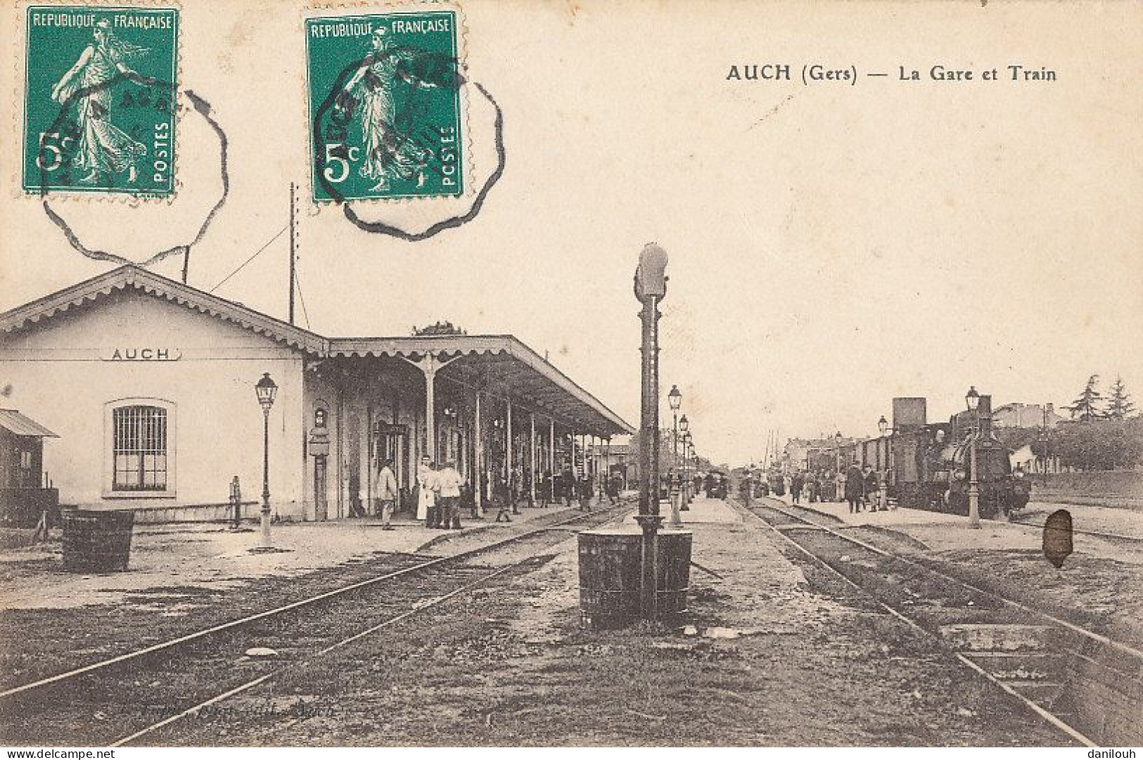 32 // AUCH   LA GARE ET LE TRAIN  ** - Auch