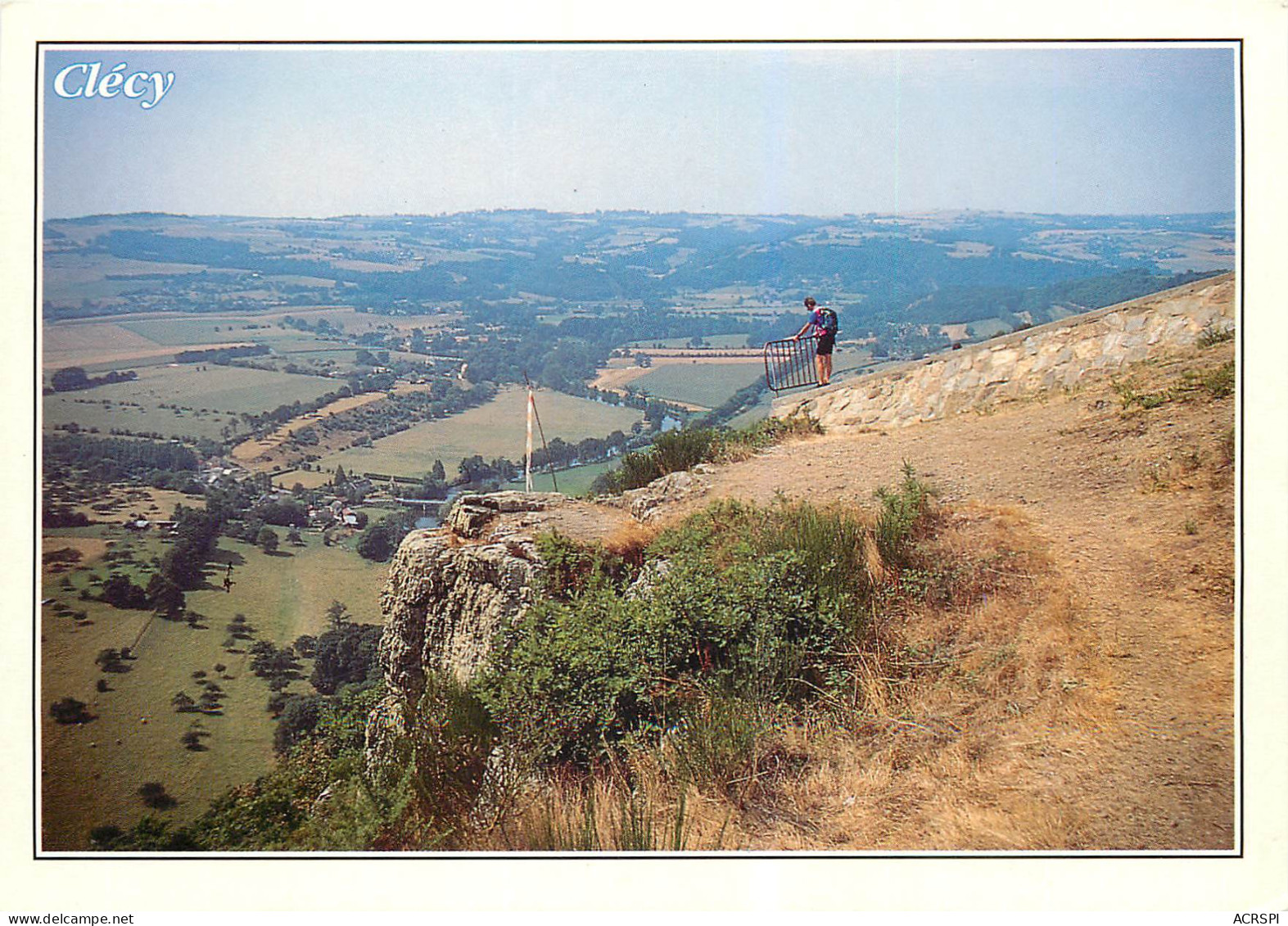 CLECY Capitale De La Suisse Normande Vue Generale De La Vallee Prise Du Haut Des Collines 26(scan Recto Verso)ME2675 - Clécy