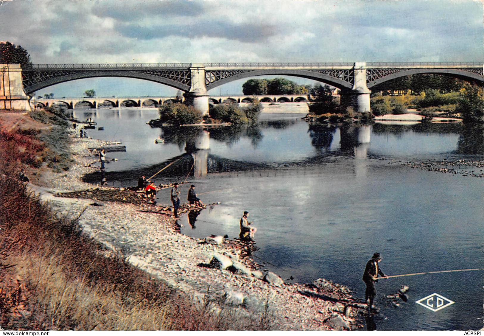 NEVERS Les Bords De La Loire  24 (scan Recto Verso)ME2678BIS - Nevers