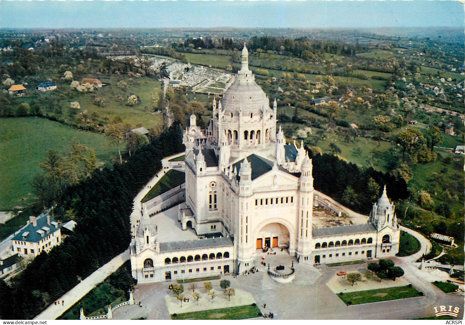 LISIEUX Vue Aerienne Vers La Basilique 5(scan Recto Verso)ME2680 - Lisieux