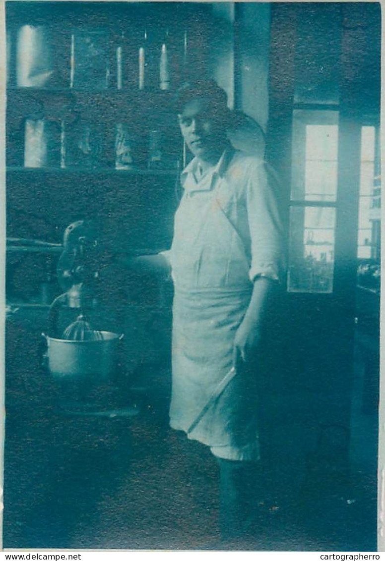 Anonymous Person Cooking Vintage Photo - Anonyme Personen