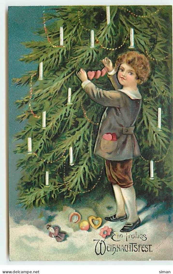 N°19470 - Carte Gaufrée - Ein Frohes Weihnachtsfest - Garçon Décorant Un Sapin D'une Guirlande De Coeur - Otros & Sin Clasificación