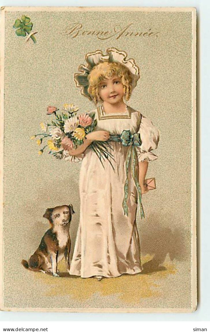 N°21678 - Carte Gaufrée - Bonne Année - Chien Près D'une Fillette Tenant Un Bouquet De Fleurs - Nouvel An