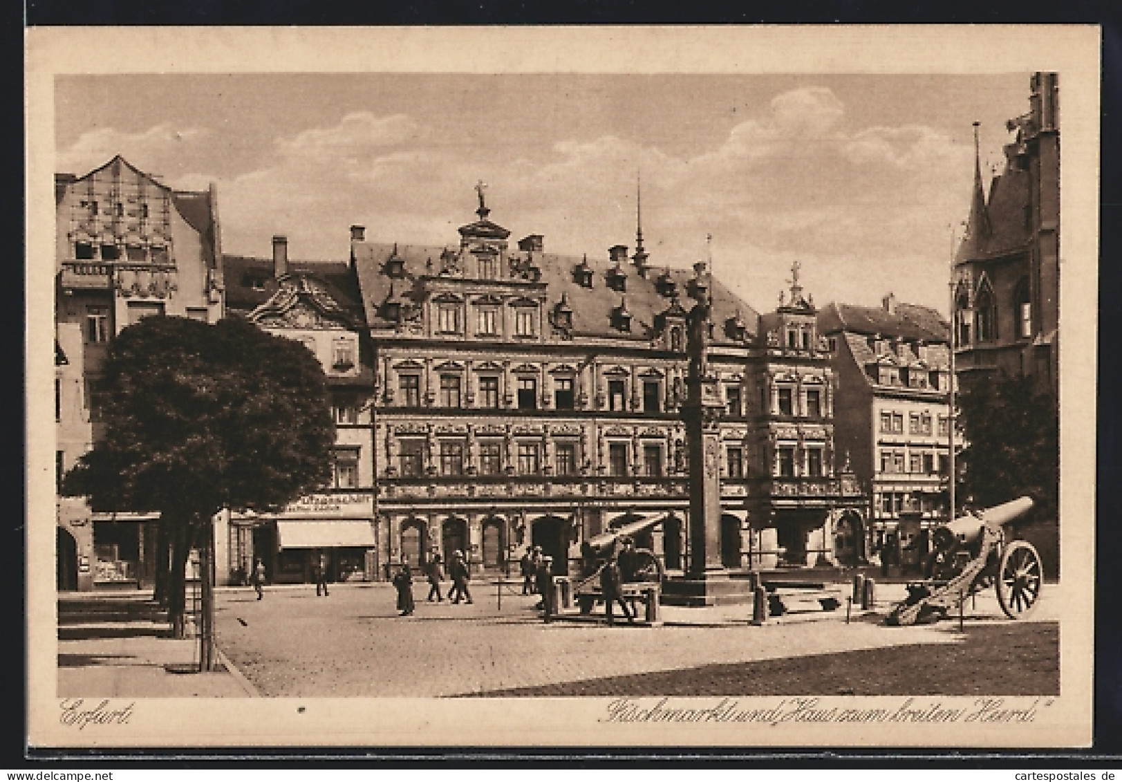 AK Erfurt, Fischmarkt Und Haus Zum Breiten Heerd, Putzgeschäft Inh. Geschw. Zodick  - Erfurt