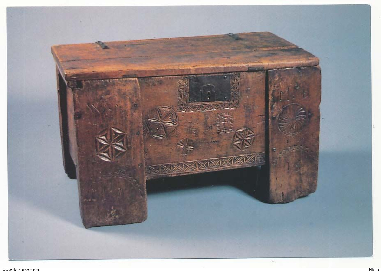 CPSM / CPM 10,5 X 15 GRENOBLE Musée Dauphinois Coffre En Bois Sculpté 1715 Saint-Véran Queyras Photographe B. Roche - Grenoble