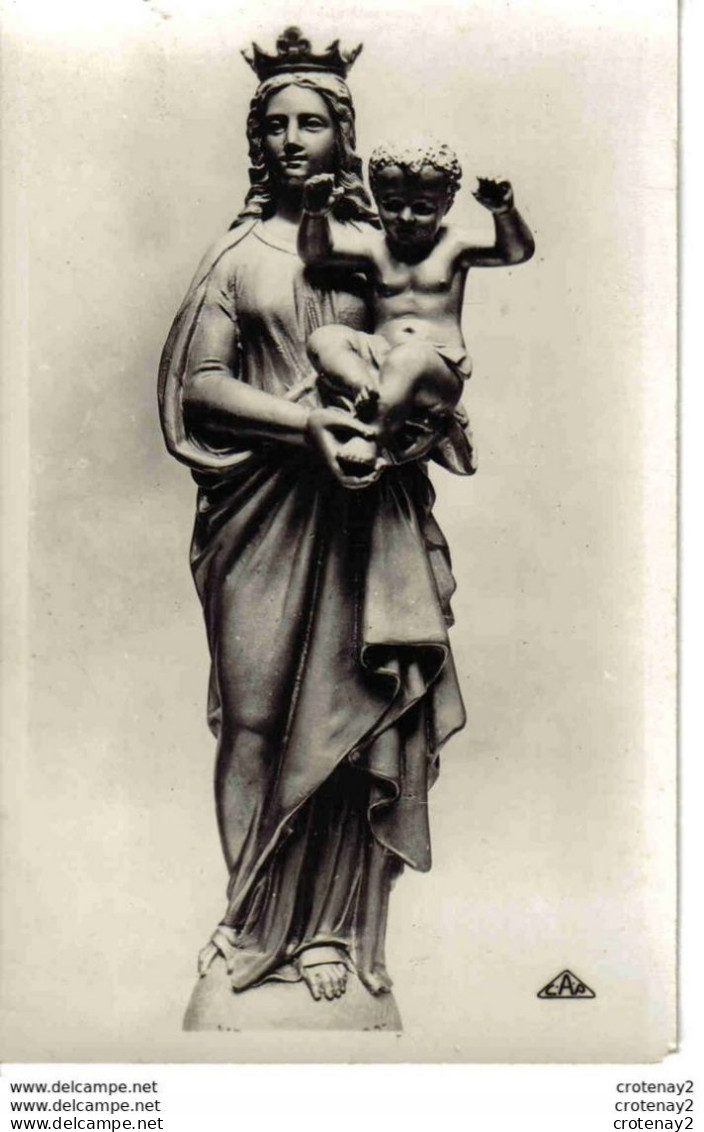 13 MARSEILLE N°69 Statue De Notre Dame De La Garde VOIR DOS - Notre-Dame De La Garde, Lift En De Heilige Maagd