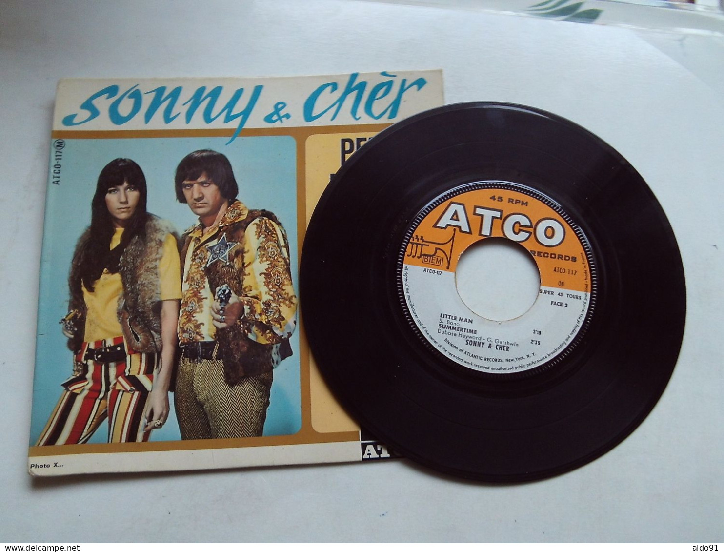 (SONNY & CHER - 1967) - Disque ATCO 117 M  - 2 Titres   " Petit Homme (V.F.)  Et Little Man (V.O. Américaine) " - Autres - Musique Anglaise
