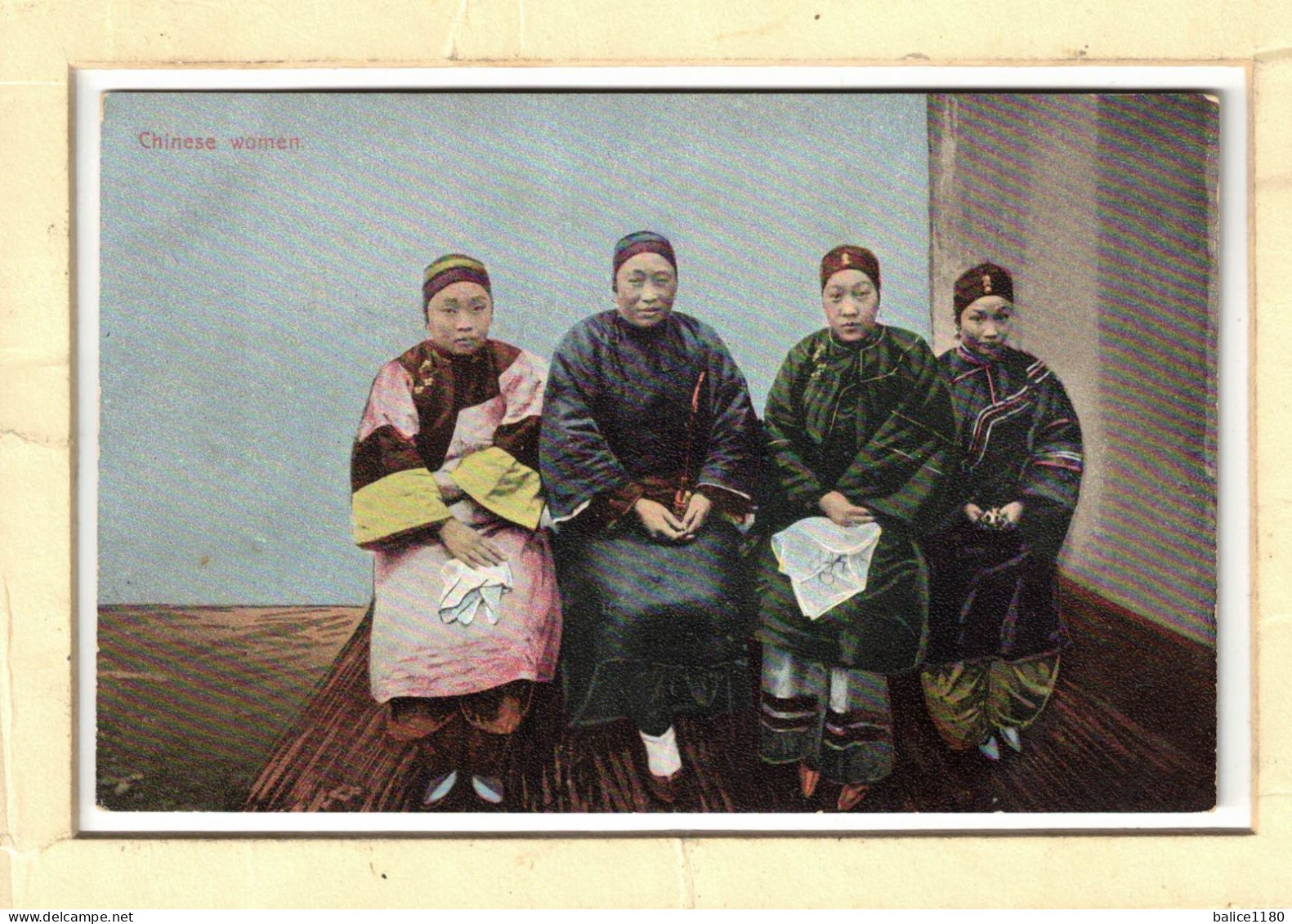 CPA  CHINE CHINA  FEMME CHINOISE PORTRAIT CHINESE WOMAN GROUP SMALL FEET   Old  Postcard - China